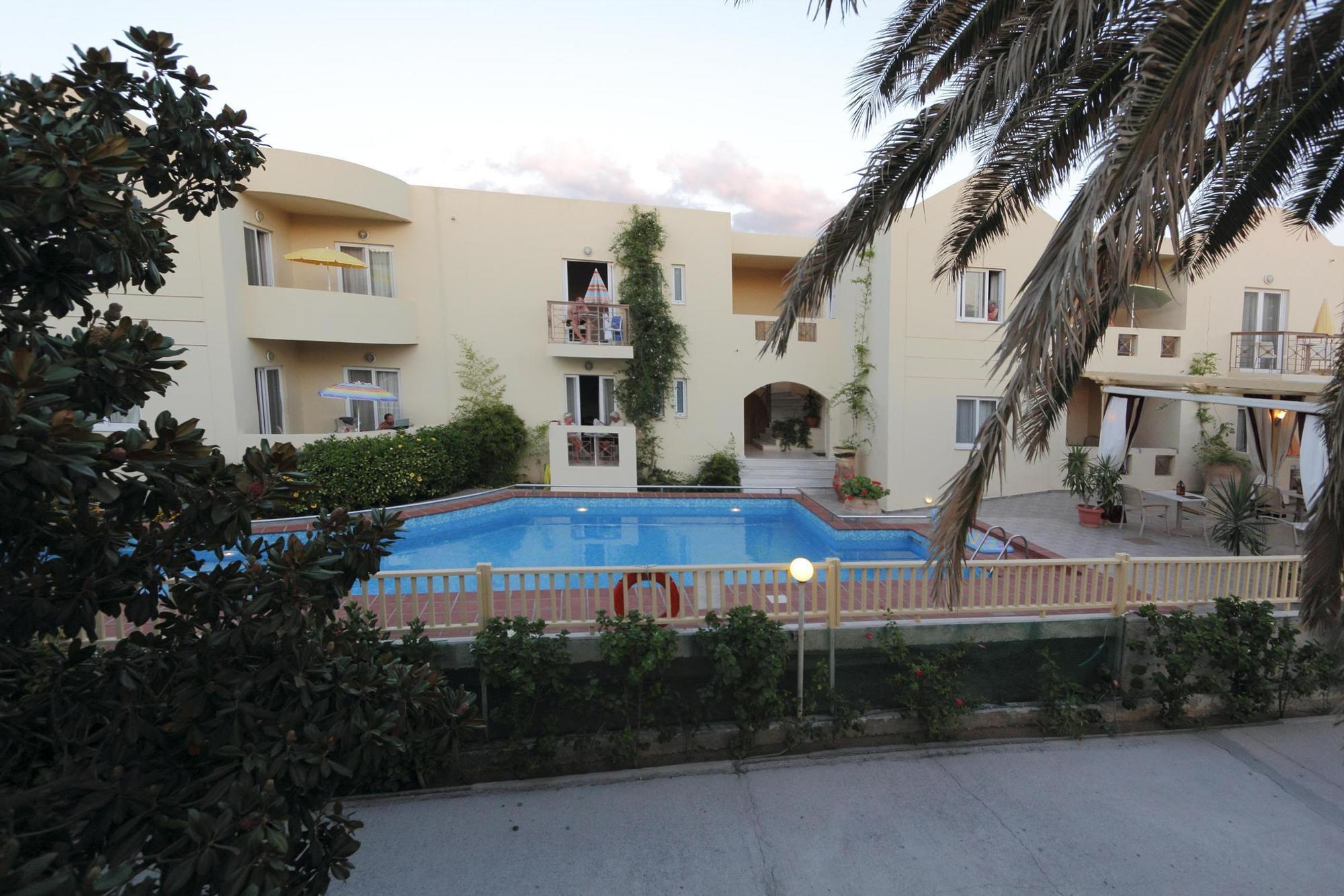 פלטניאס Lambrinos Suites מראה חיצוני תמונה