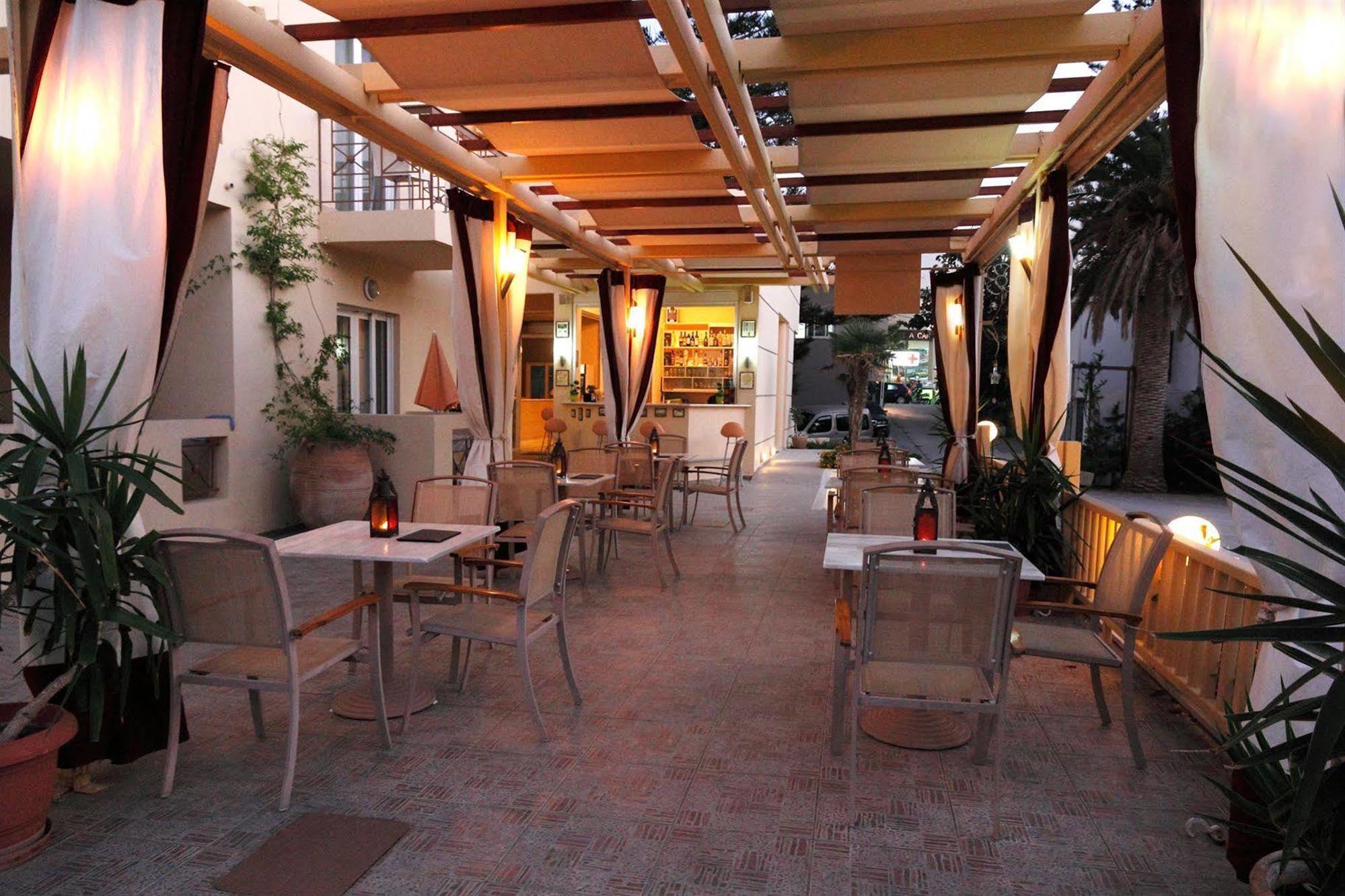 פלטניאס Lambrinos Suites מראה חיצוני תמונה